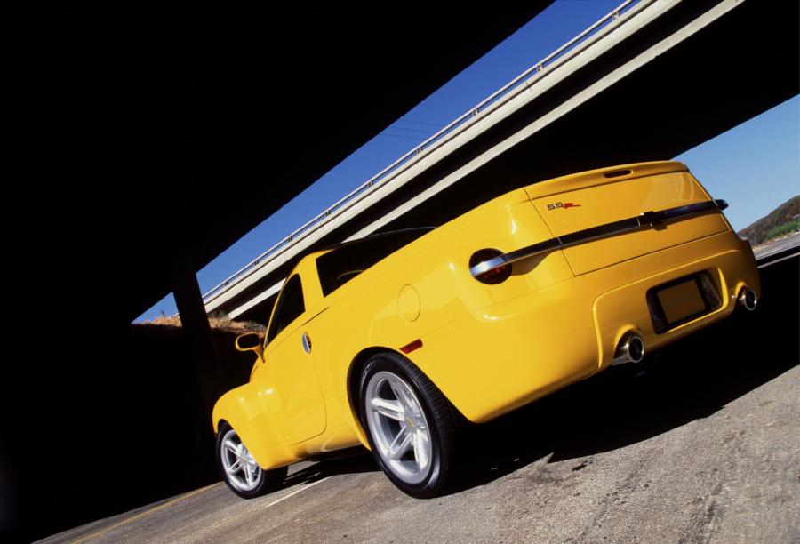  Chevrolet SS R 2003 года  (фото 33 из 163)